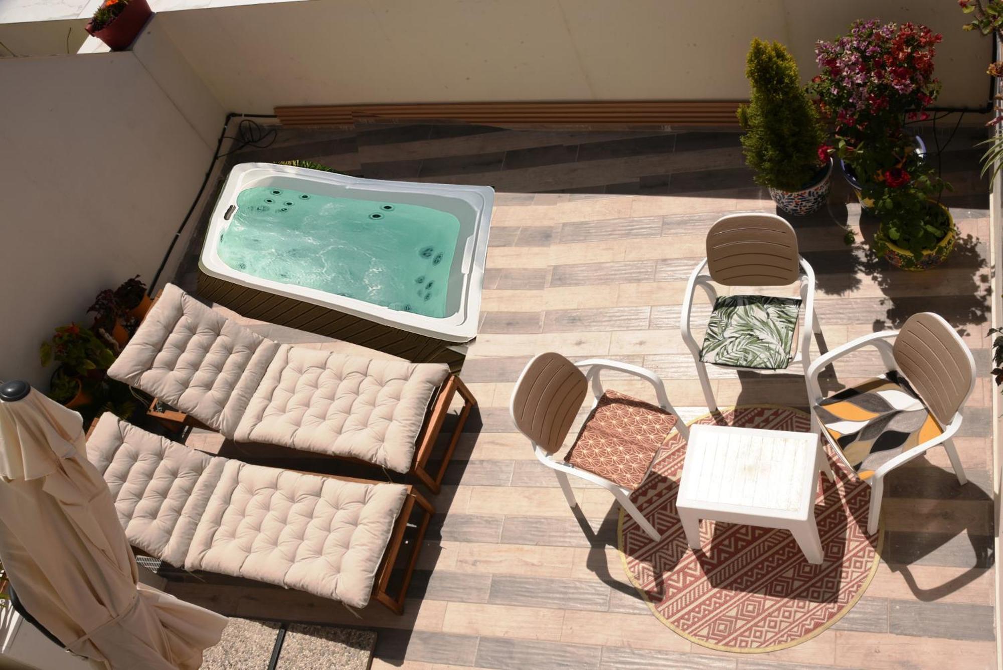 5 Star Delux Sky-sea Marina Penthouse - Stunning Seaviews And Prime Location Apartment Msida
